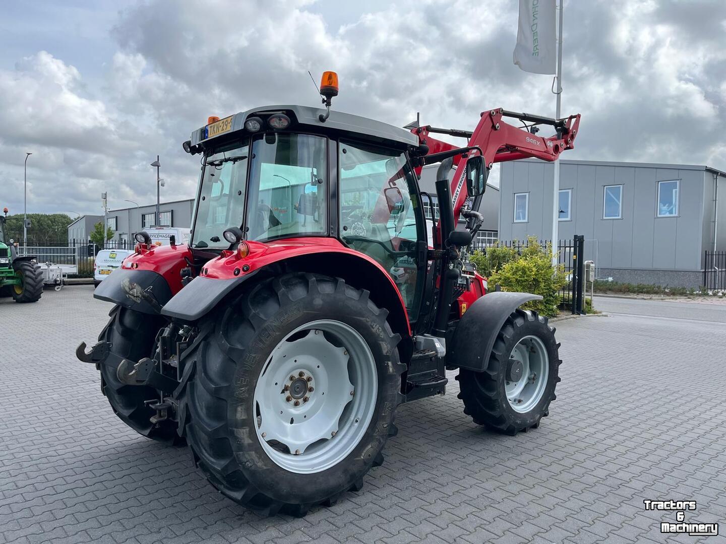 Schlepper / Traktor Massey Ferguson 5712SL Dyna 4 trekker