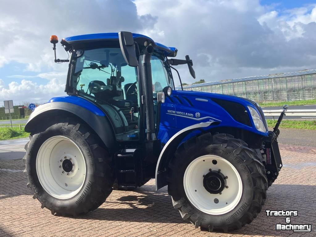 Schlepper / Traktor New Holland T 5.120 Dynamic Command