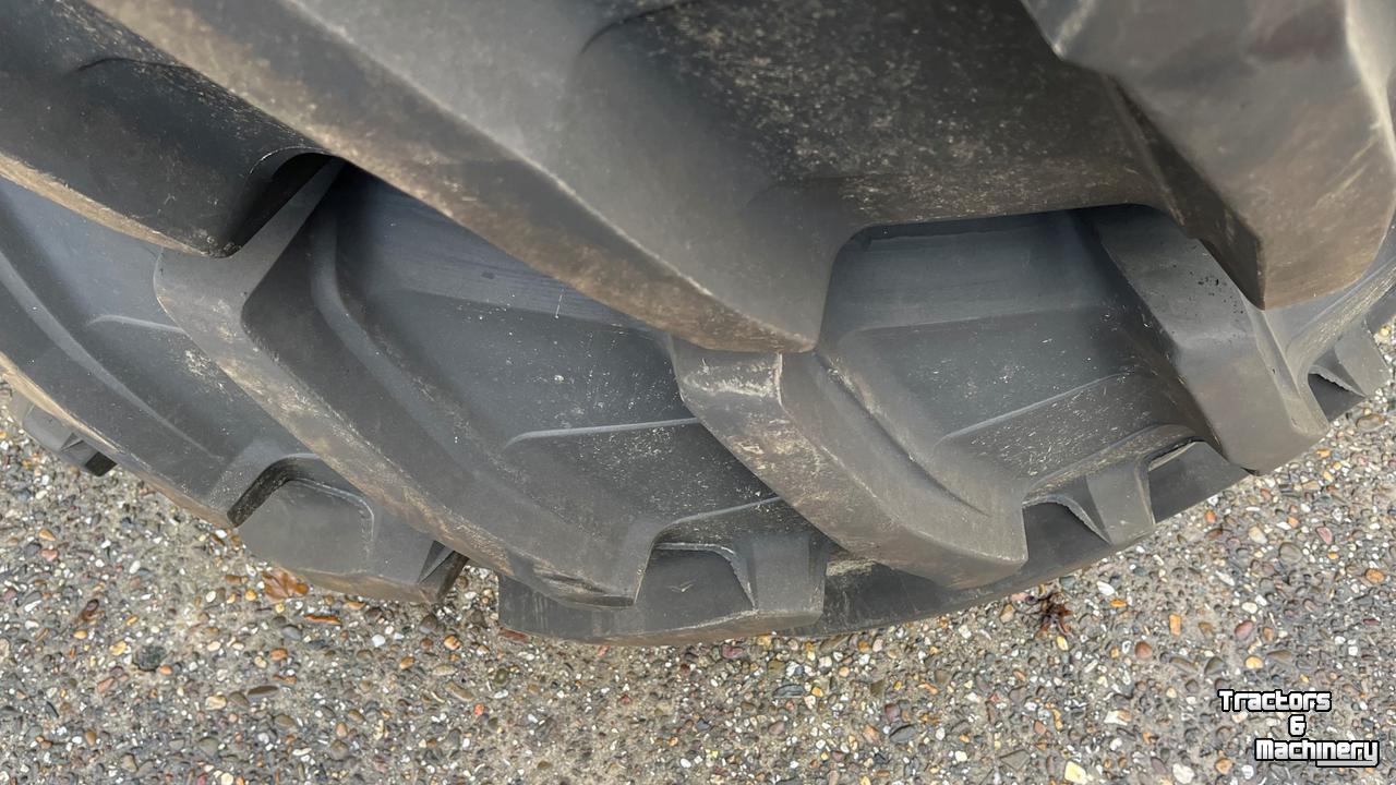Räder, Reifen, Felgen & Distanzringe Trelleborg 520/70R38