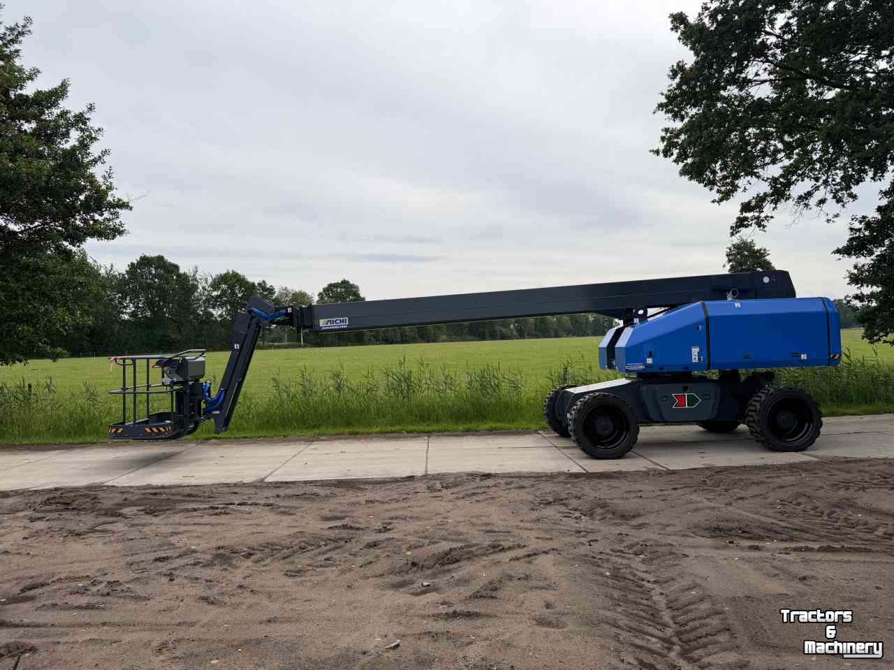 Scherenarbeitsbühnen Aichi SP21CJM telescopische hoogwerker
