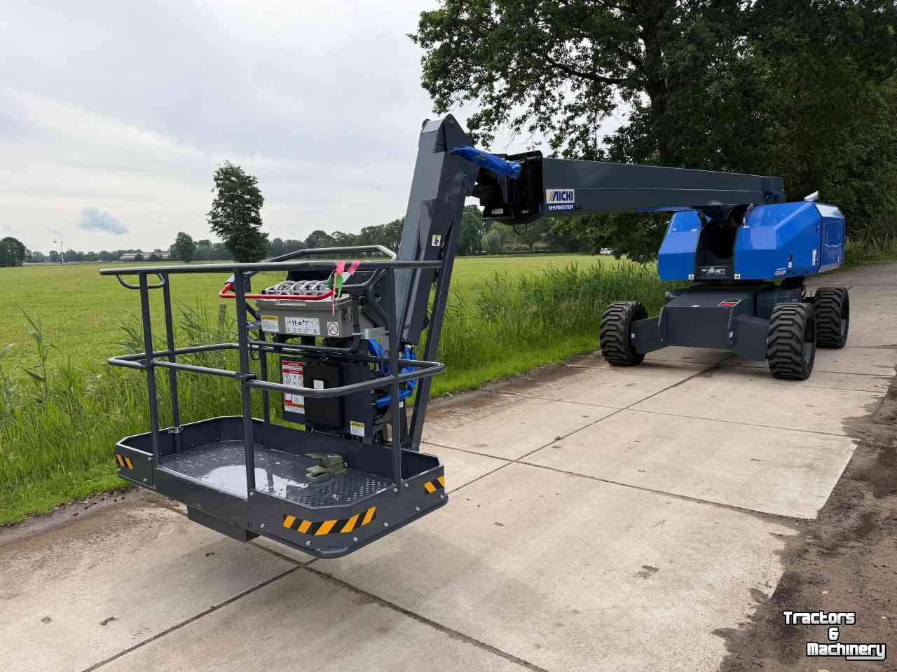 Scherenarbeitsbühnen Aichi SP21CJM telescopische hoogwerker