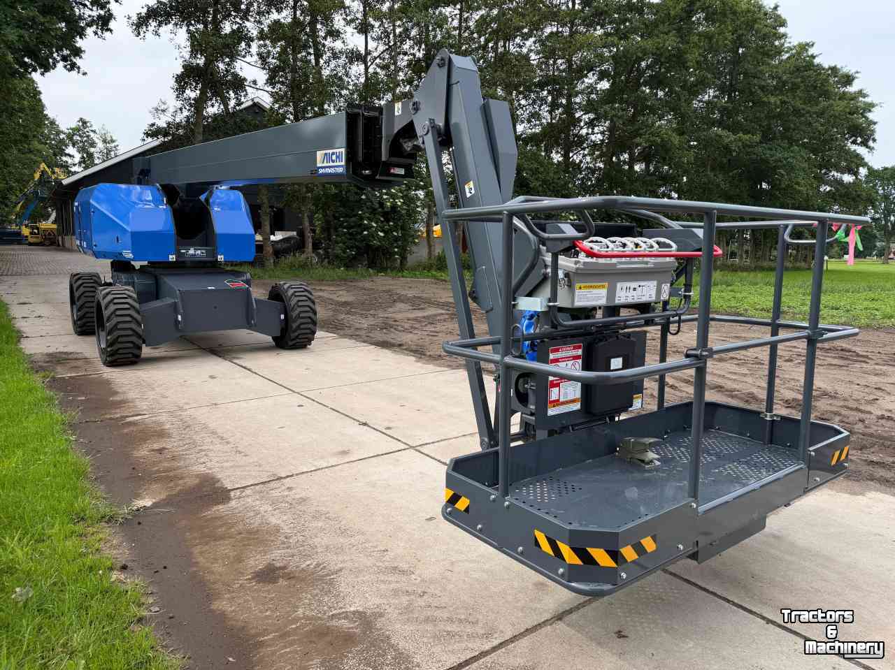 Scherenarbeitsbühnen Aichi SP21CJM telescopische hoogwerker