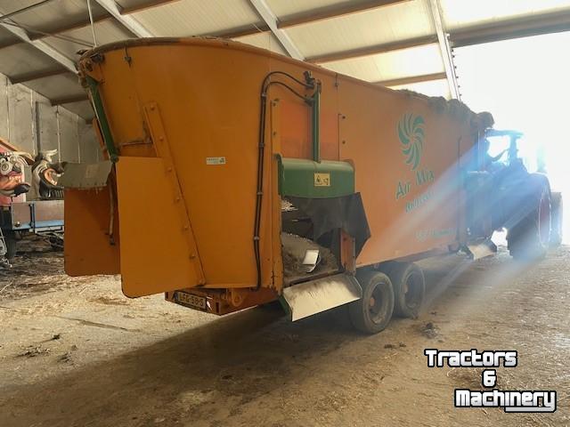 Futtermischwagen Vertikal Airmix 25.5 Mammoet