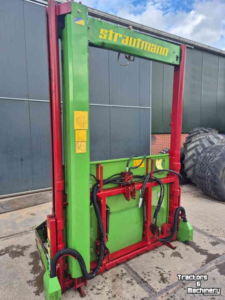 Siloblockschneider Strautmann HQ2800