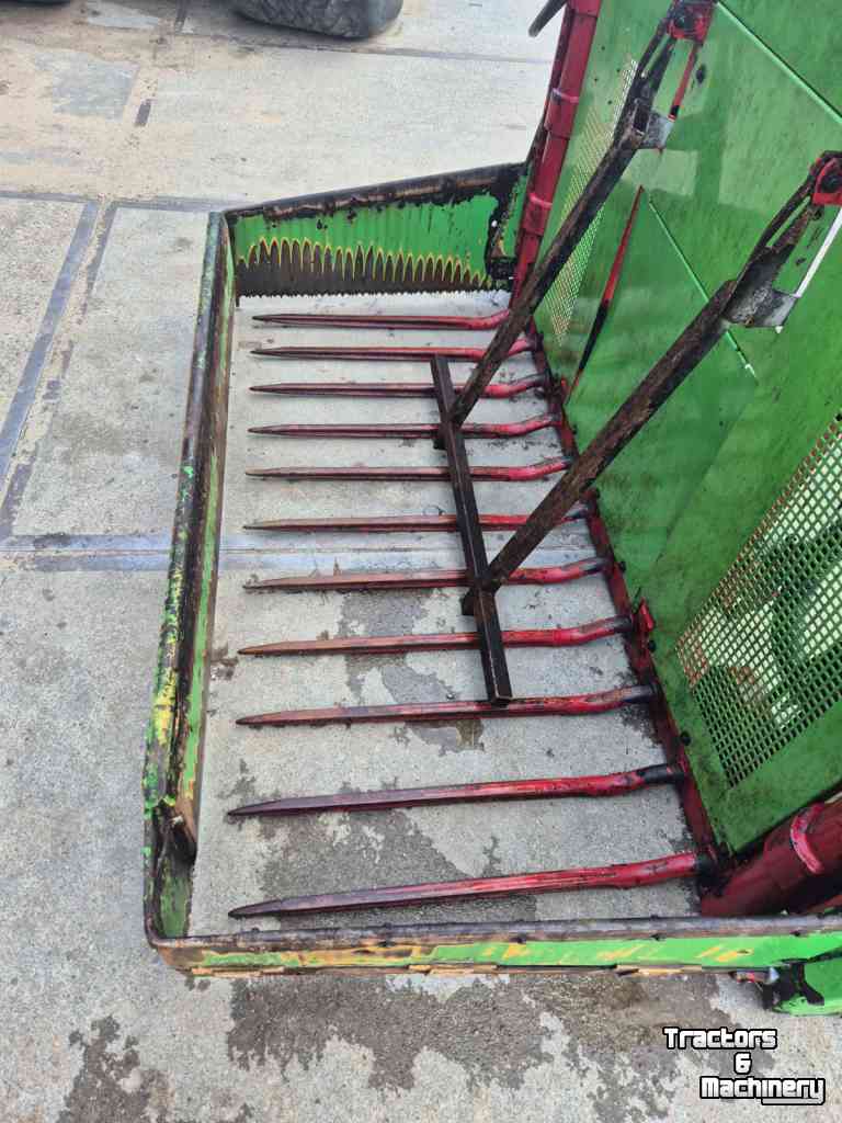 Siloblockschneider Strautmann HQ2800