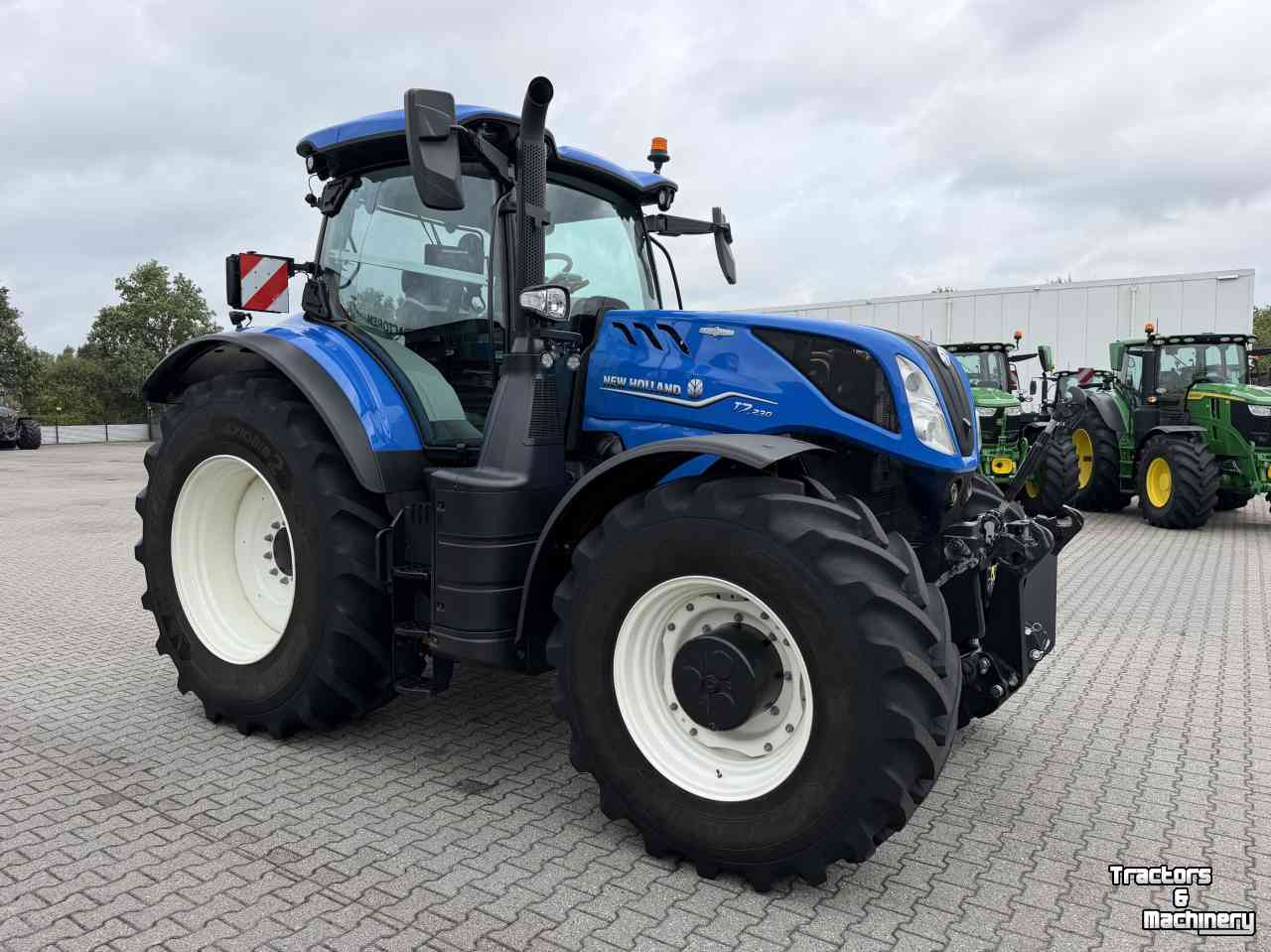 Schlepper / Traktor New Holland T7.230 PLMi AC 50KM 2025 680 UUR + GPS DEMO!!!