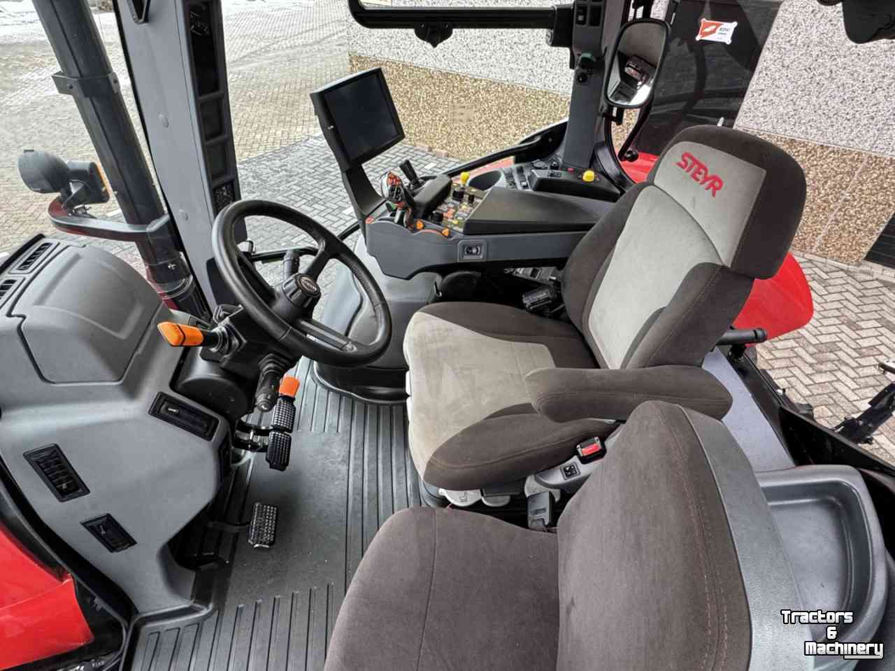 Schlepper / Traktor Steyr Absolut 6240CVT vario Stage V Fronthef Lucht GPS RTK