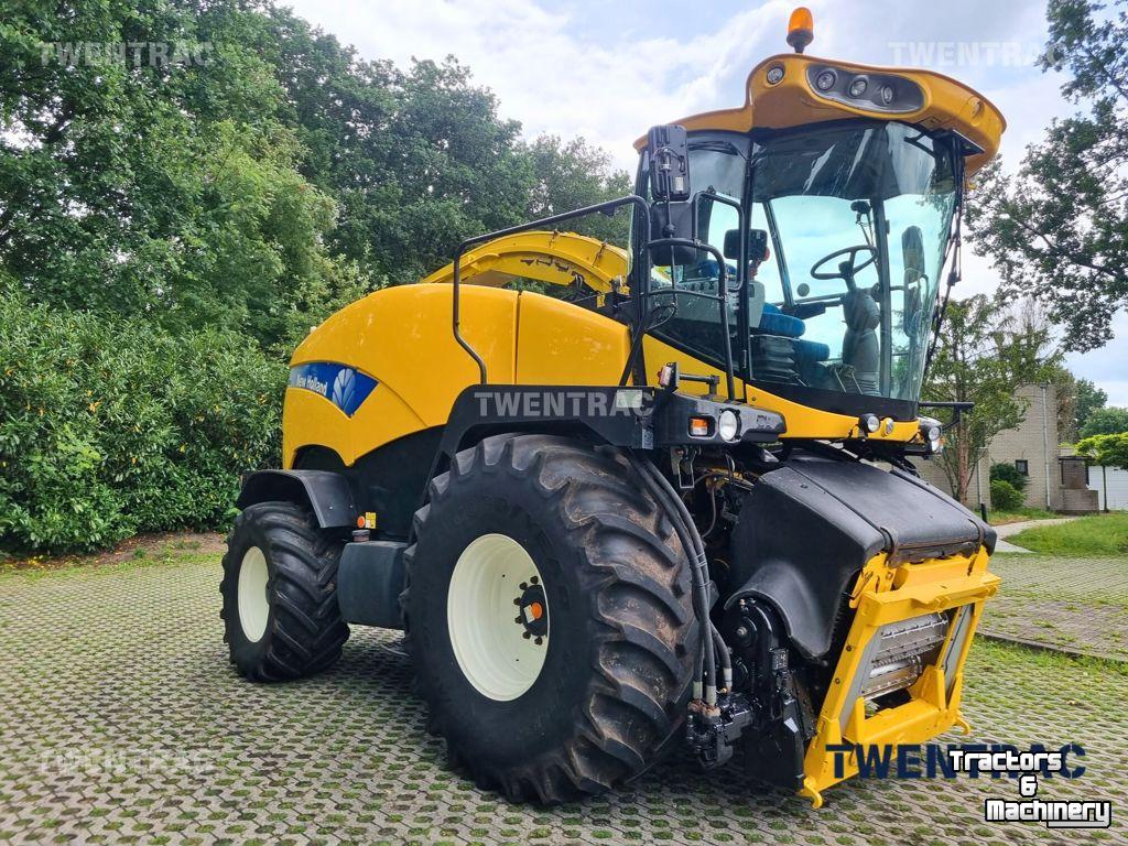 Feldhäcksler New Holland FR 9060 hakselaar
