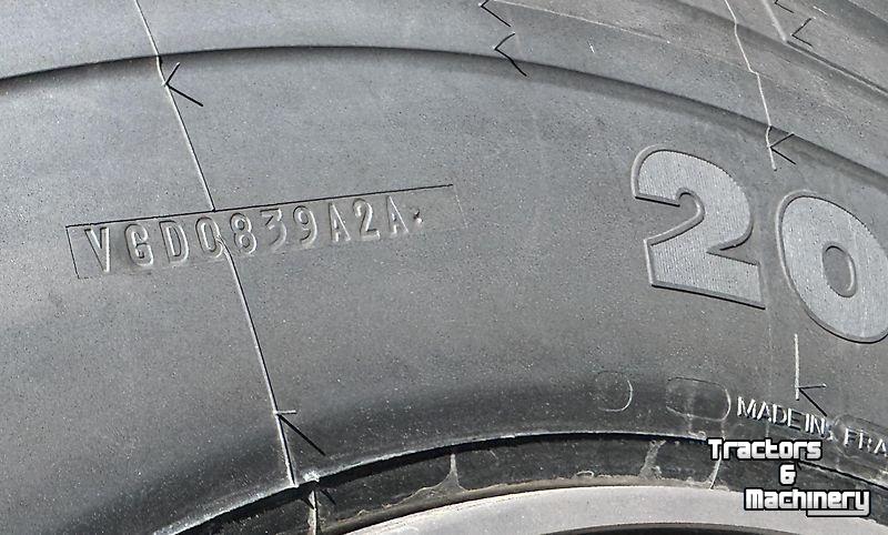 Räder, Reifen, Felgen & Distanzringe Michelin Michelin - XHA2 20.5R25 op wiel Case 721G 4 stuks