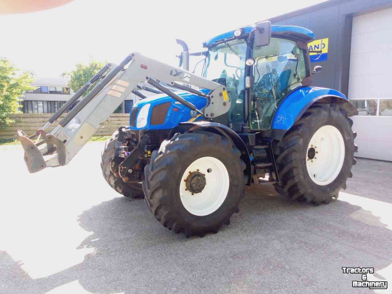 Schlepper / Traktor New Holland T6.140 AC