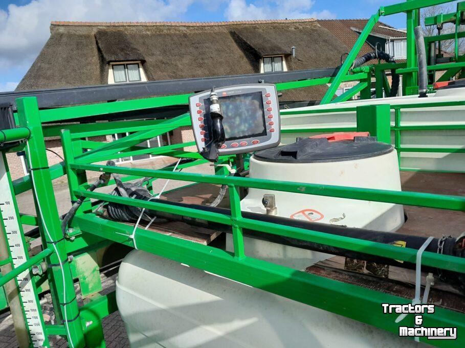Anbaufeldspritze CHD F3033
