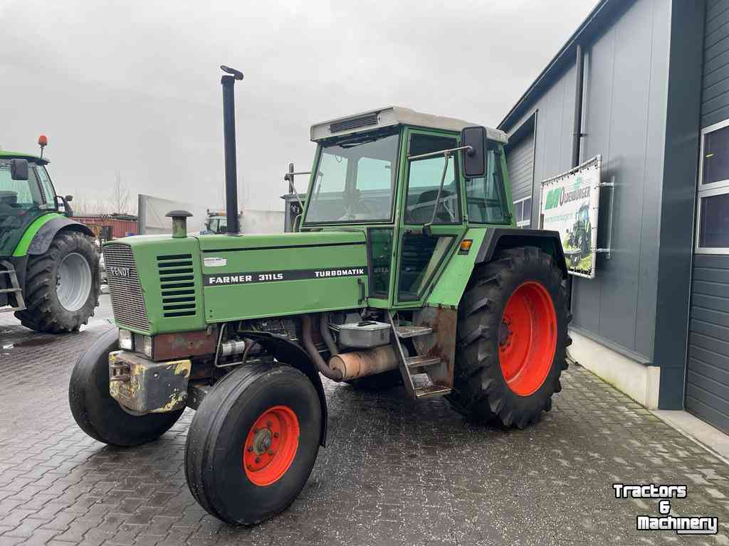 Schlepper / Traktor Fendt 311 LS