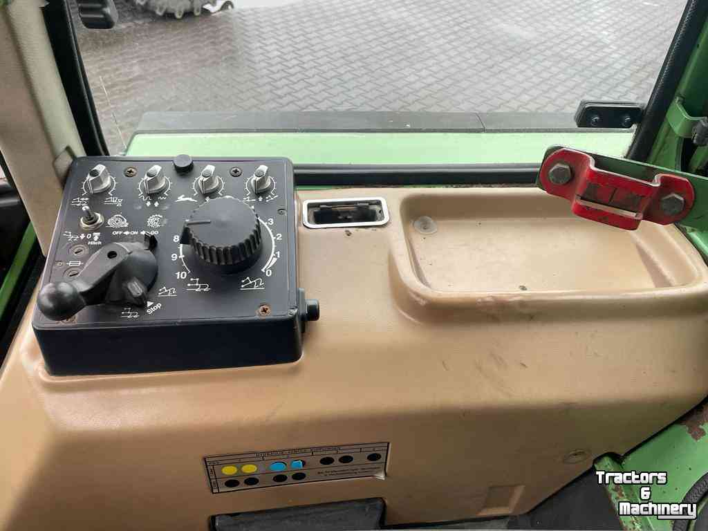 Schlepper / Traktor Fendt 311 LS