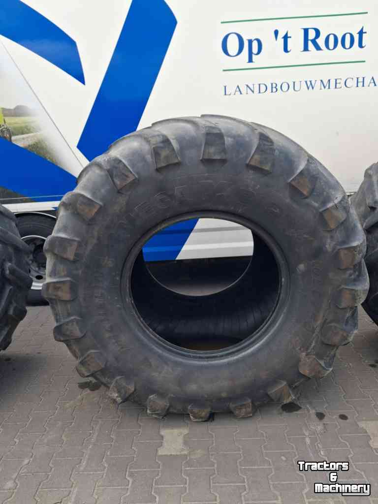 Räder, Reifen, Felgen & Distanzringe Michelin Mega x Bib 1050/50r32
