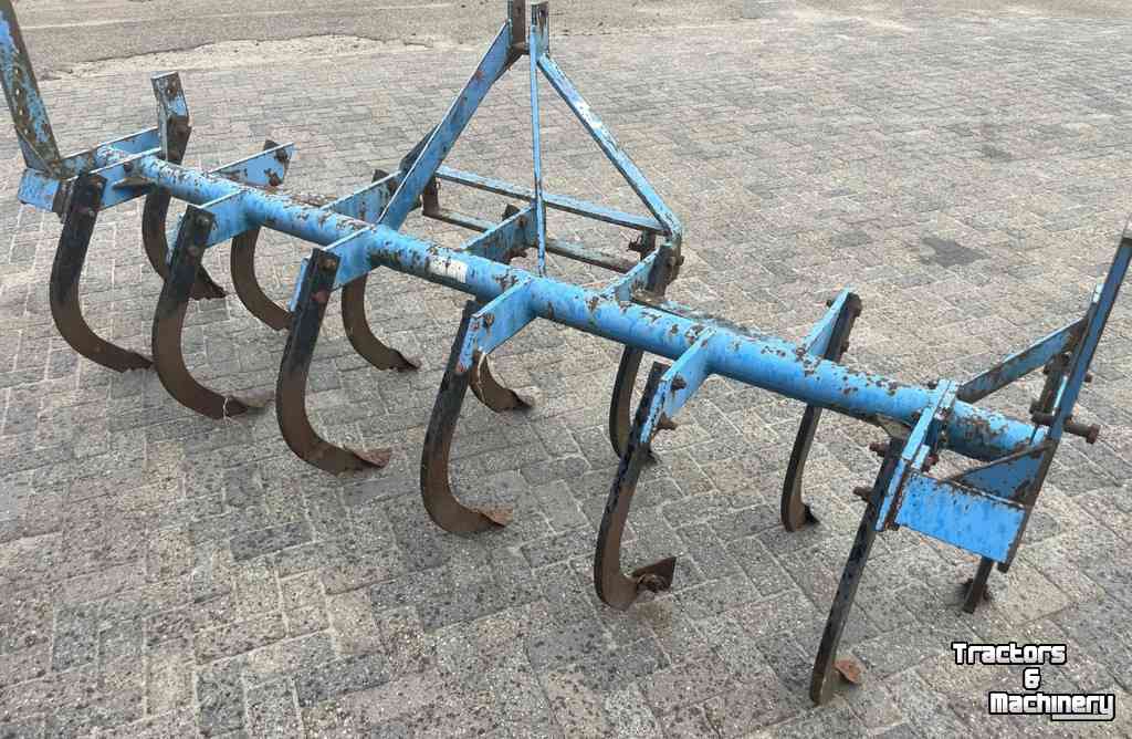 Grubber Lemken 13 tands vaste tand cultivator woeler met drukrol