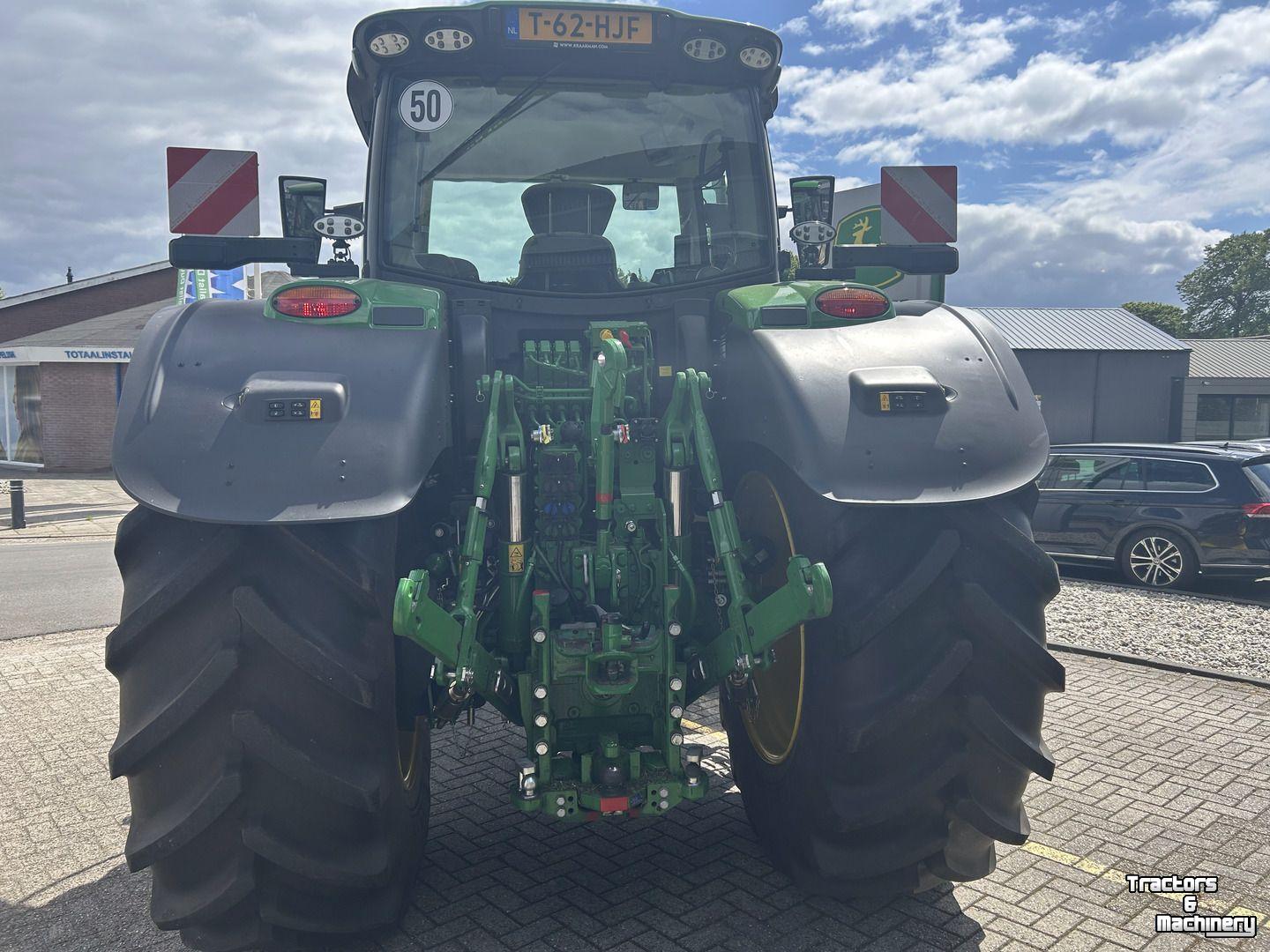 Schlepper / Traktor John Deere 6R 215