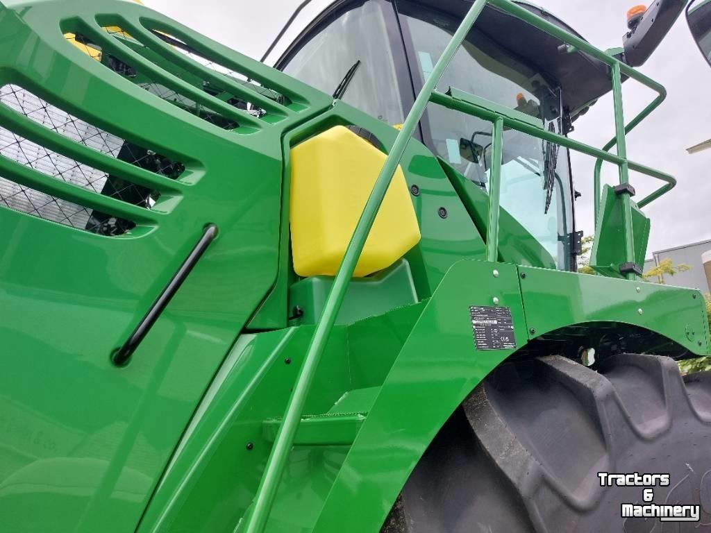 Feldhäcksler John Deere hakselaar 8200i