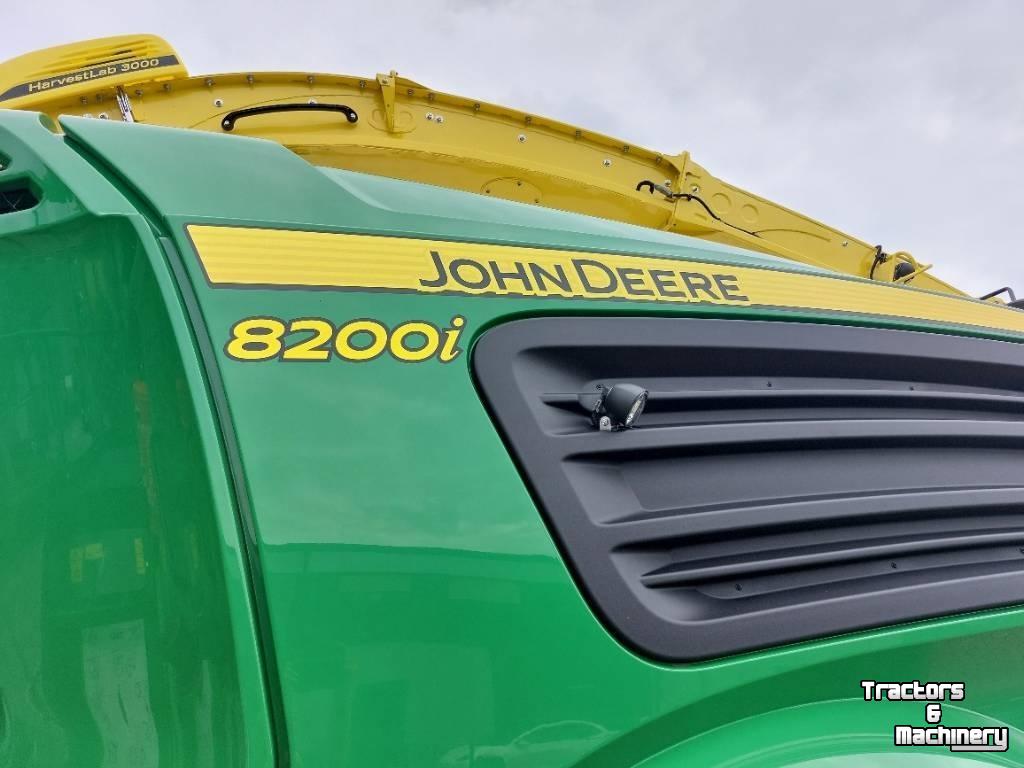 Feldhäcksler John Deere hakselaar 8200i