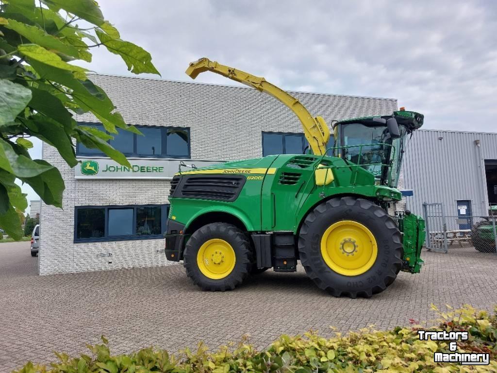 Feldhäcksler John Deere hakselaar 8200i