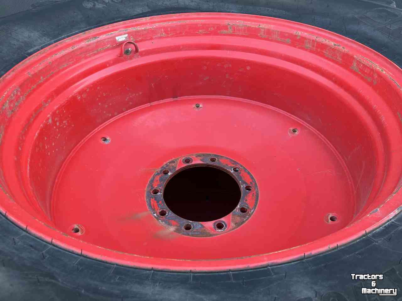 Räder, Reifen, Felgen & Distanzringe Fendt 650/75 X 42 + 600/70 X 30 op spoor 225 cm