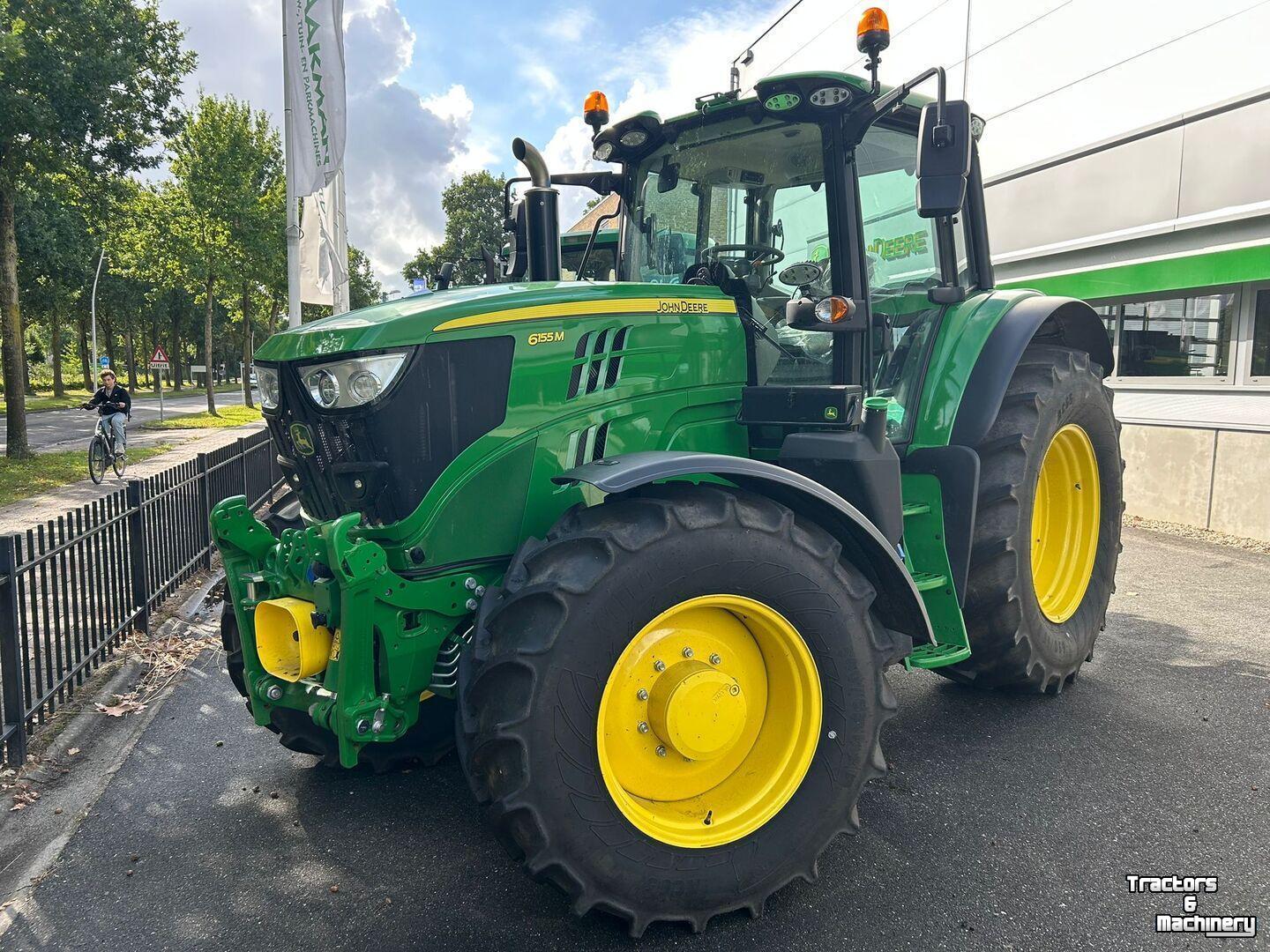 Schlepper / Traktor John Deere 6155M