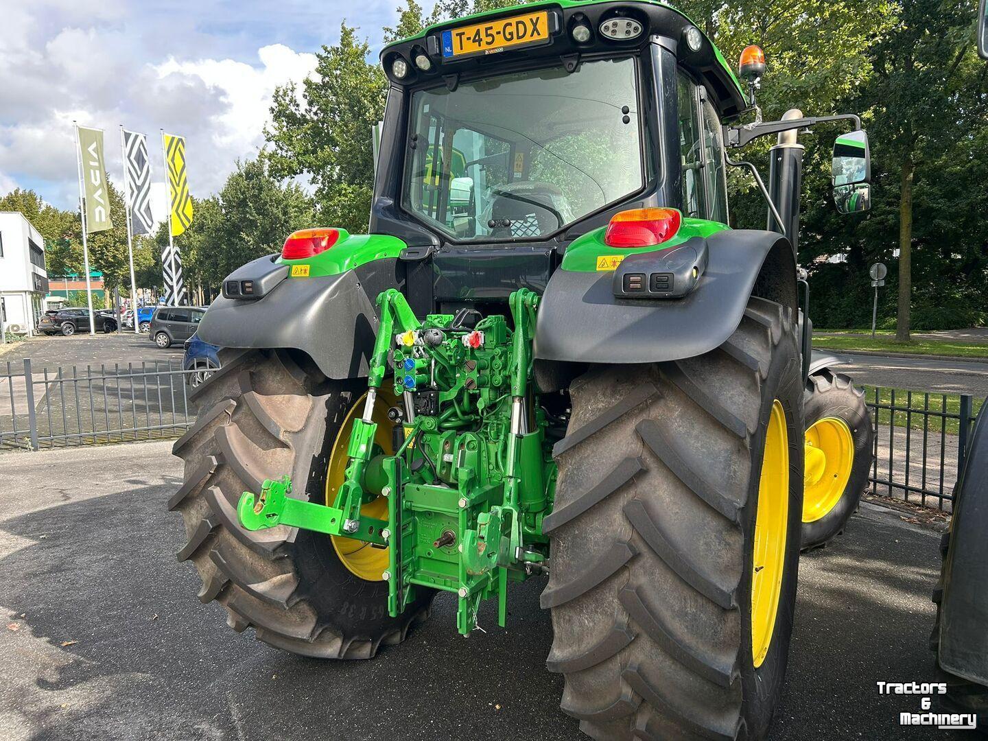 Schlepper / Traktor John Deere 6155M