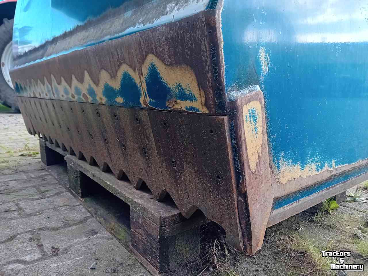 Silageschneidezange AP NP 1600 HA-IB Kuilhapper met afschuiver en inzetbak