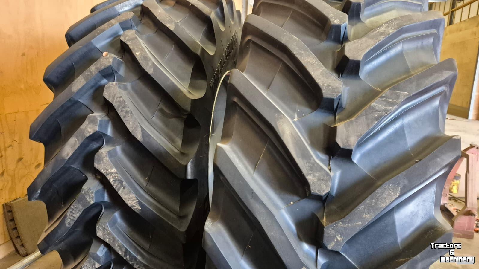 Räder, Reifen, Felgen & Distanzringe  Trelleborg 750/70R44 + 650/60R38