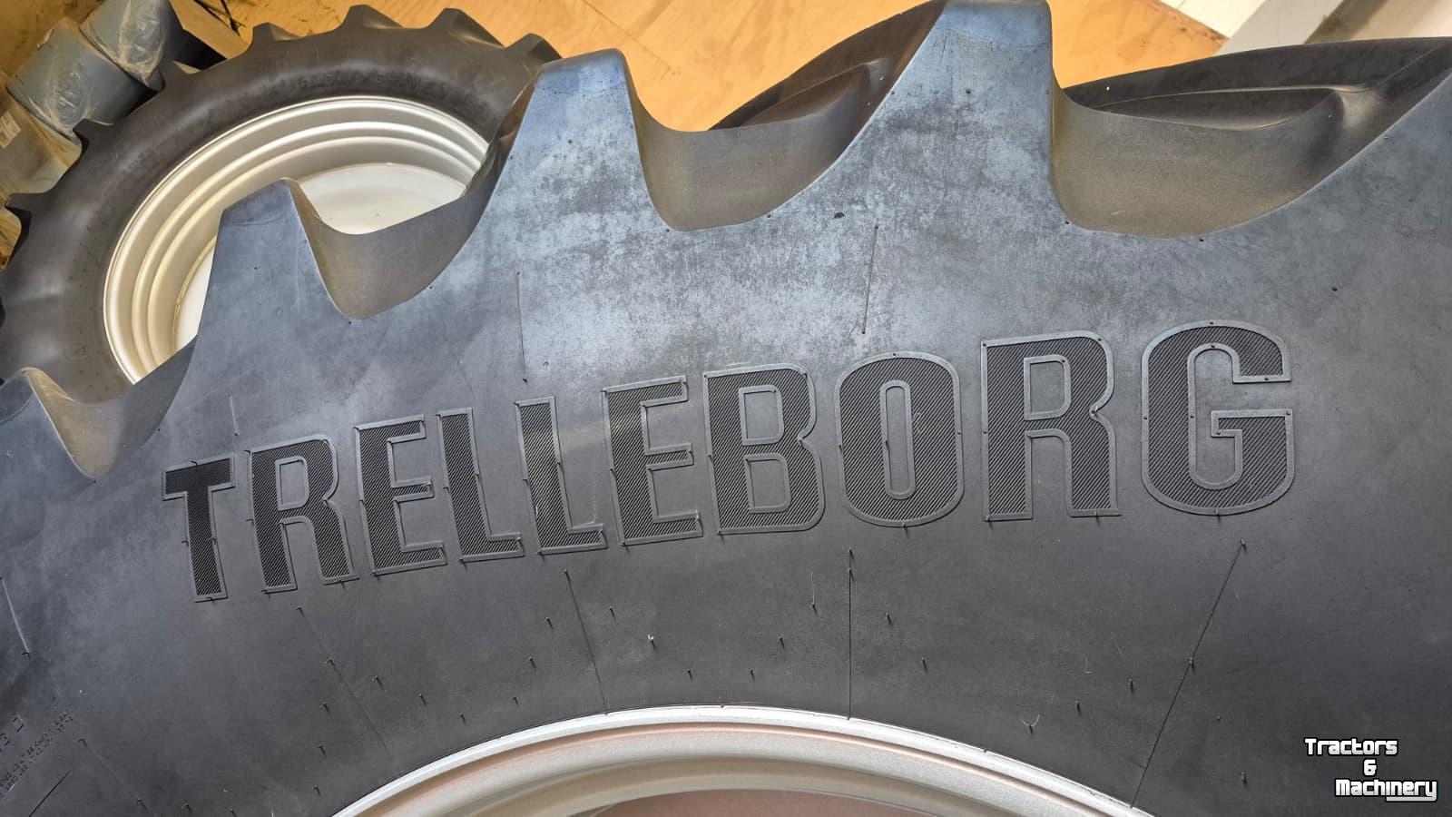 Räder, Reifen, Felgen & Distanzringe  Trelleborg 750/70R44 + 650/60R38