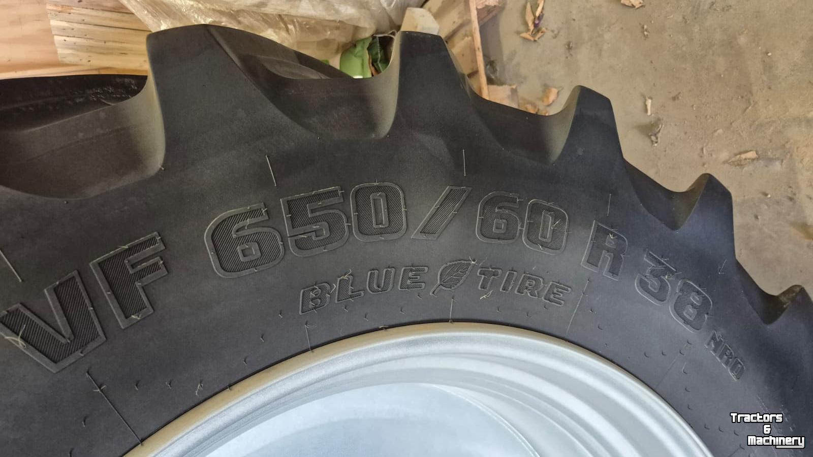 Räder, Reifen, Felgen & Distanzringe  Trelleborg 750/70R44 + 650/60R38