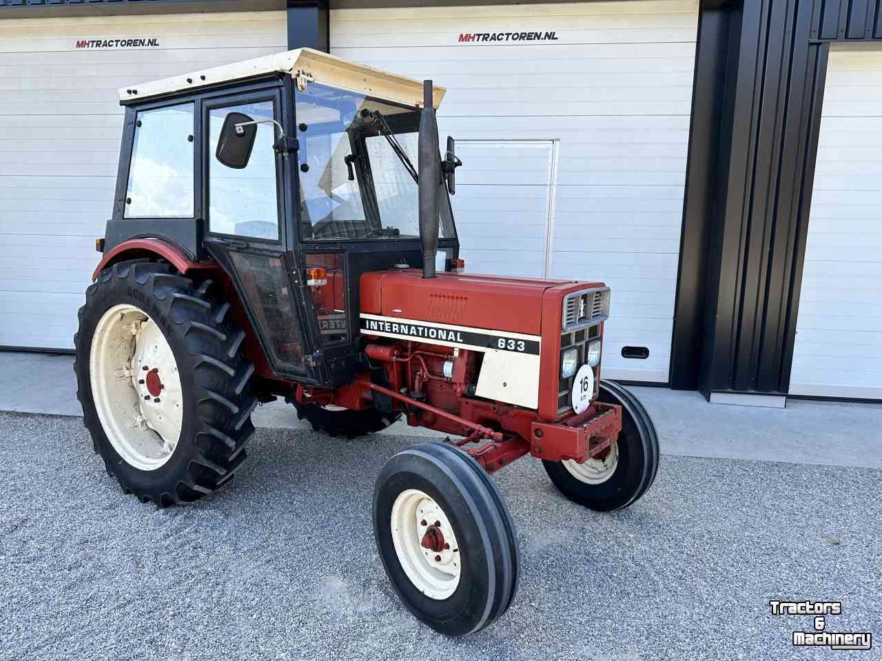 Schlepper / Traktor International 633