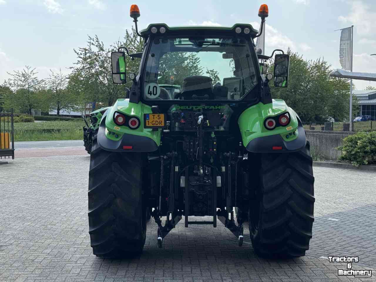 Schlepper / Traktor Deutz-Fahr Agrotron 6150-4 TTV vario Fronthef Stage V  Lucht Hydr rem vol GPS 40/50km