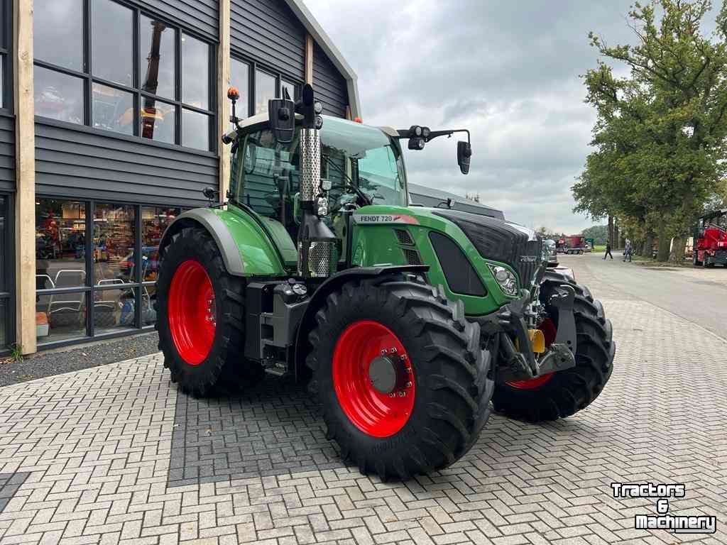 Schlepper / Traktoren Fendt 720