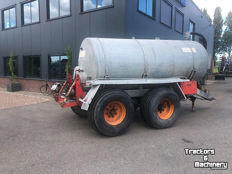 Gülletankwagen / Güllefässer  Jako - 8500