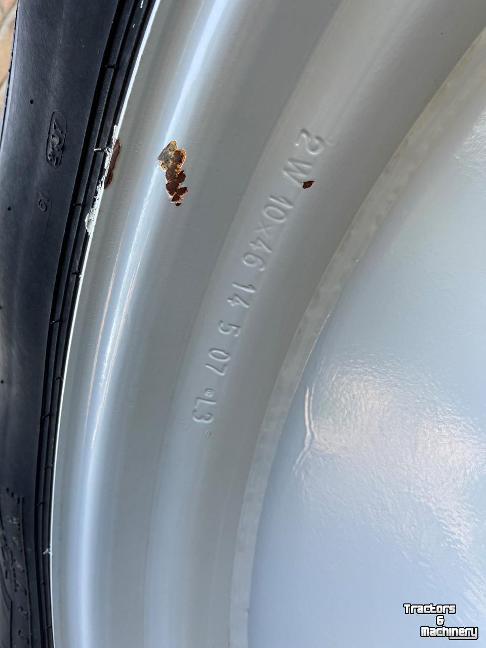 Räder, Reifen, Felgen & Distanzringe Taurus 270/95R46
