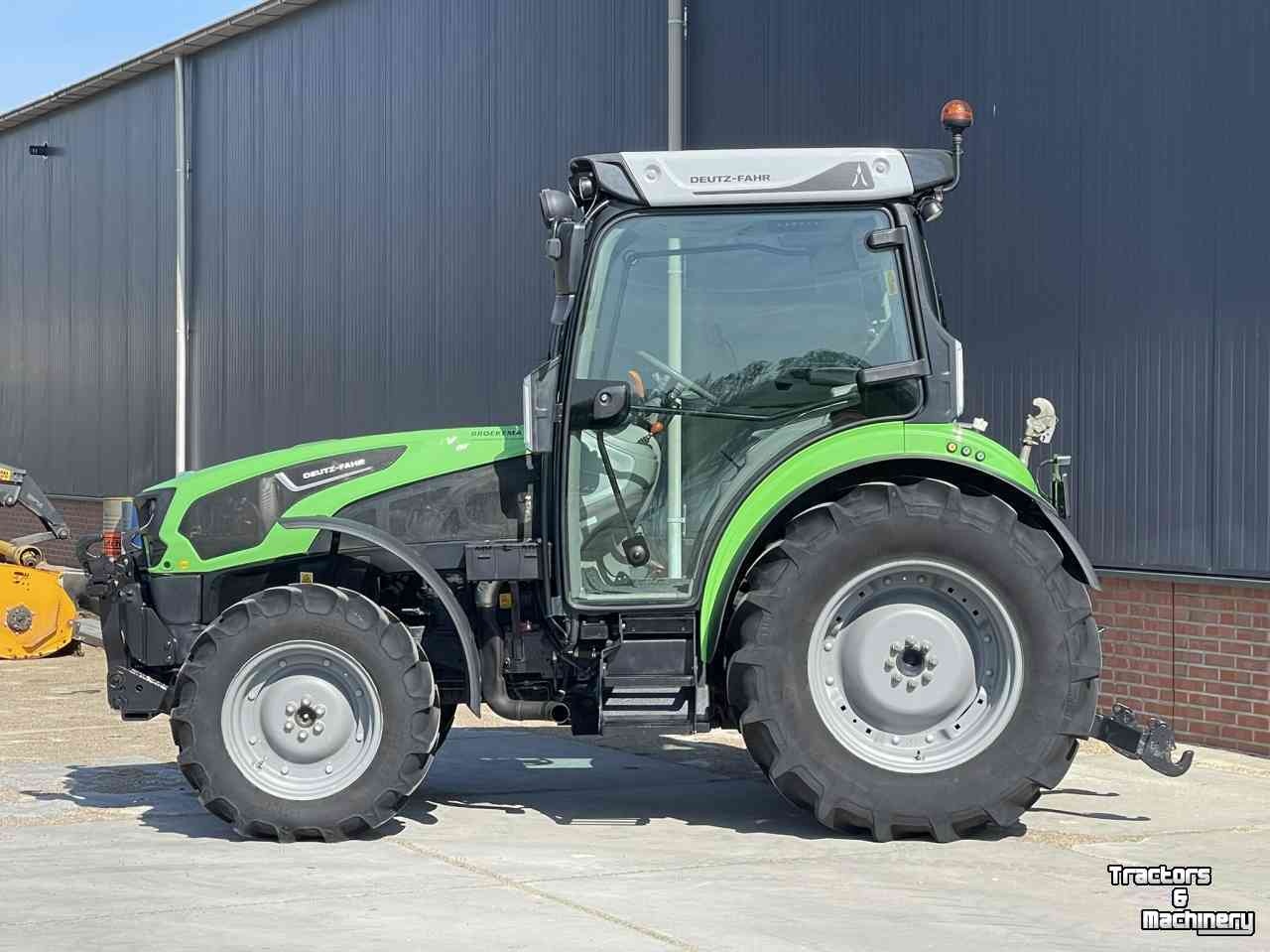 Schlepper / Traktor Deutz-Fahr 5115 DF TTV