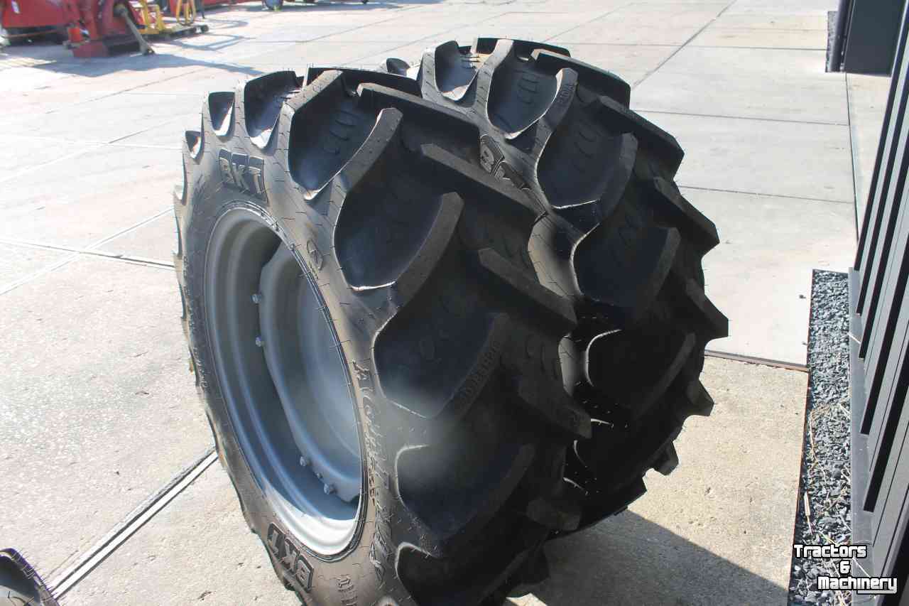 Räder, Reifen, Felgen & Distanzringe BKT 340/85R28 Agrimax RT855 trekkerbanden tractorbanden wielen/velgen