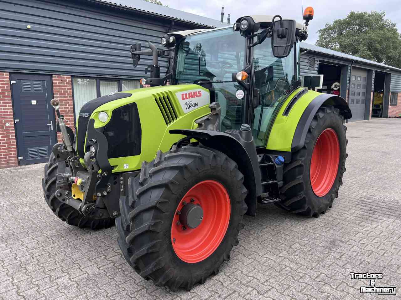 Schlepper / Traktor Claas Arion 430