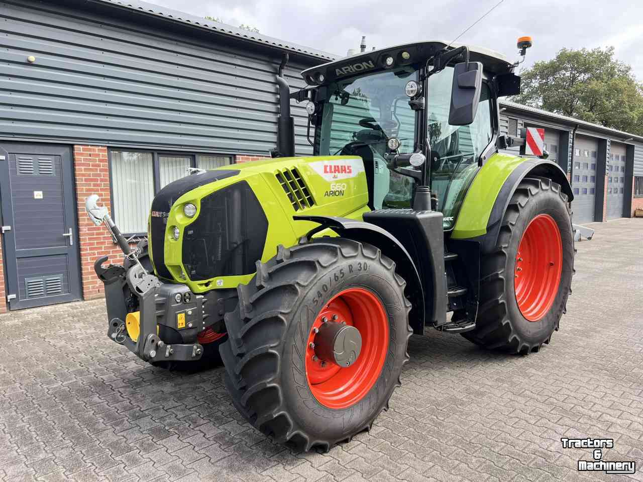 Schlepper / Traktor Claas Arion 660
