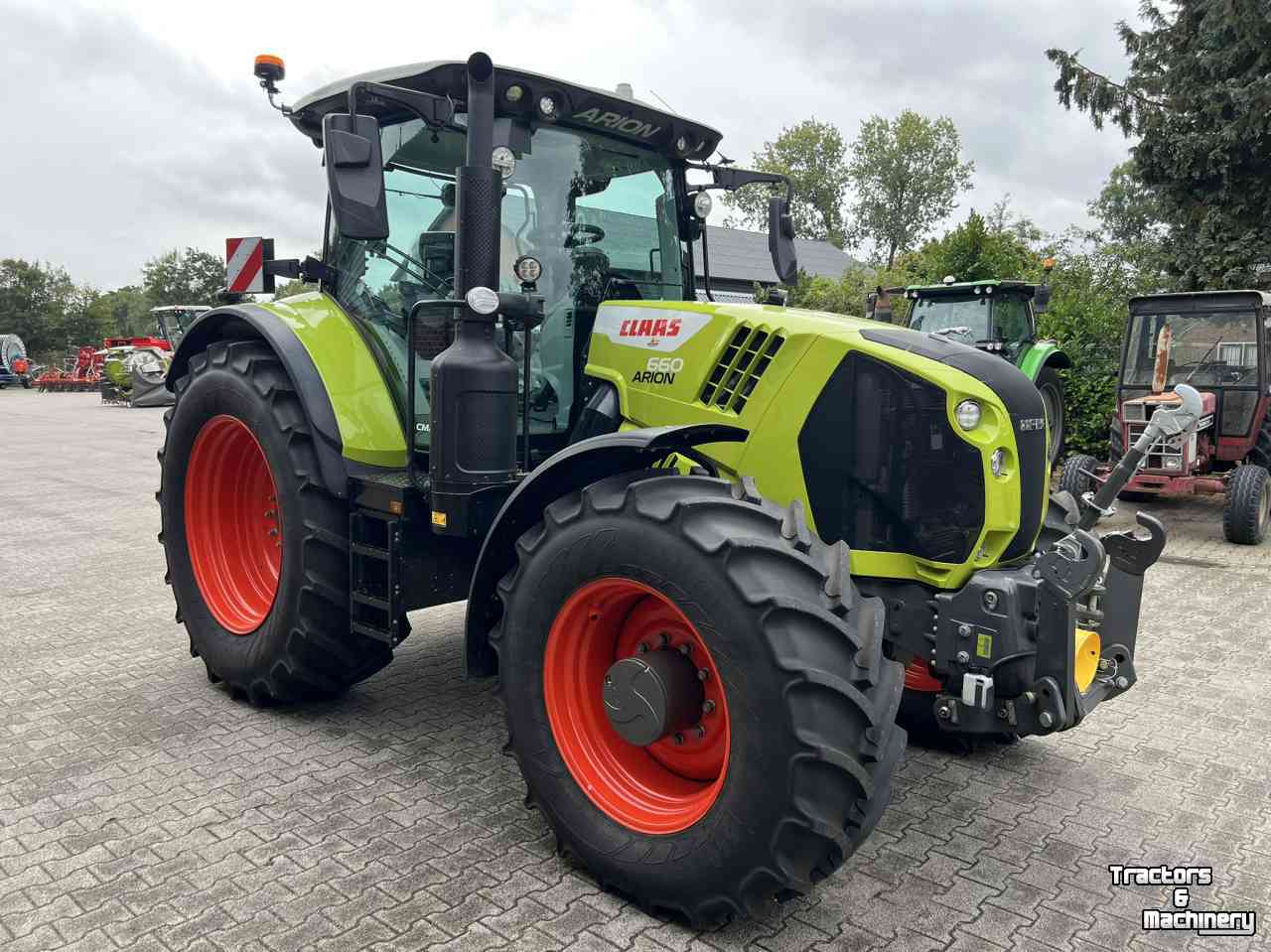 Schlepper / Traktor Claas Arion 660