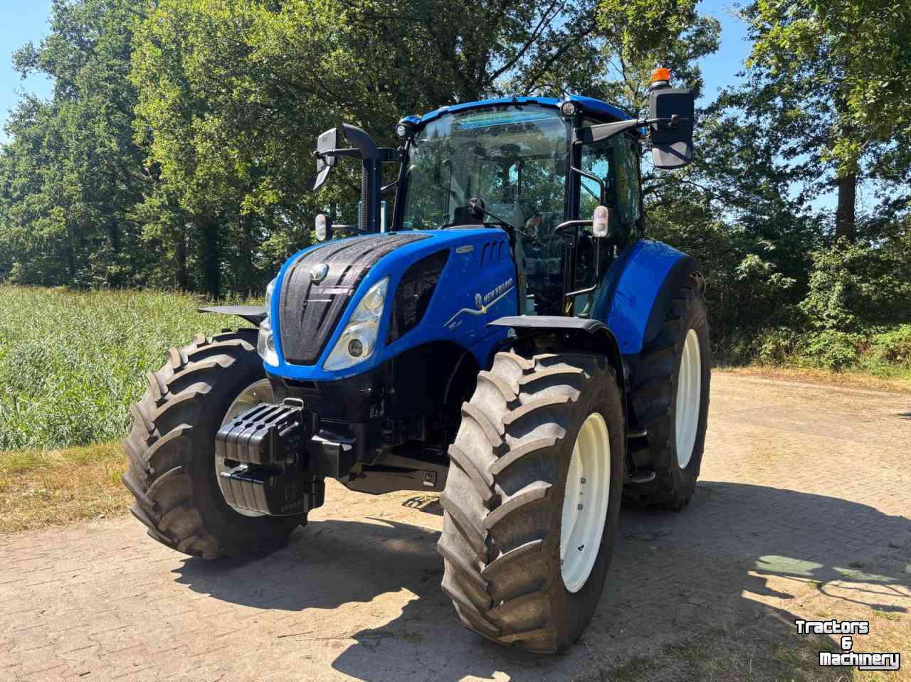 Schlepper / Traktor New Holland T5 120 EC
