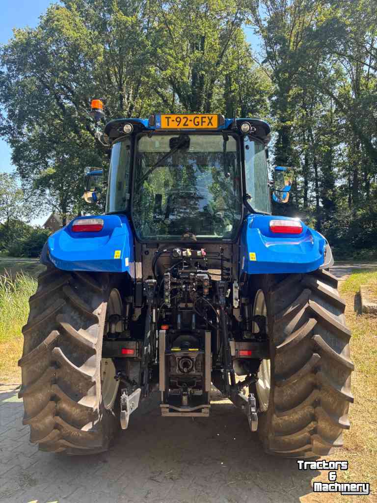 Schlepper / Traktor New Holland T5 120 EC