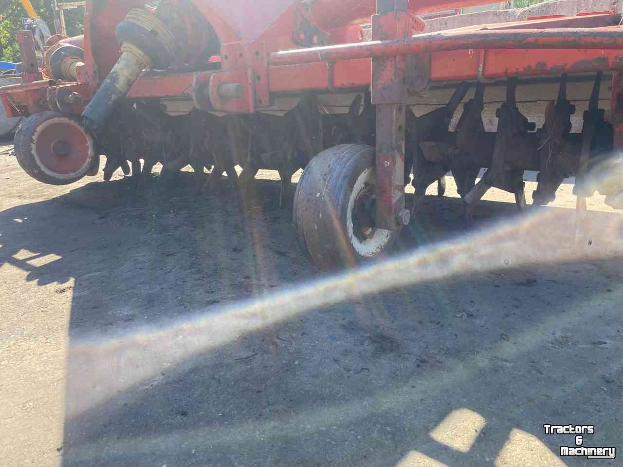 Bodenfräse Kuhn EL121-260