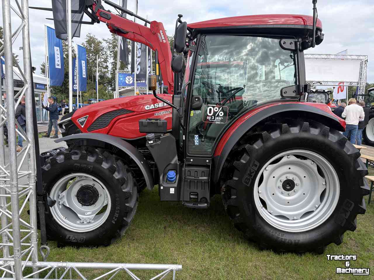 Schlepper / Traktor Case-IH Farmall 100a zeer scherp geprijsd 0% financiering