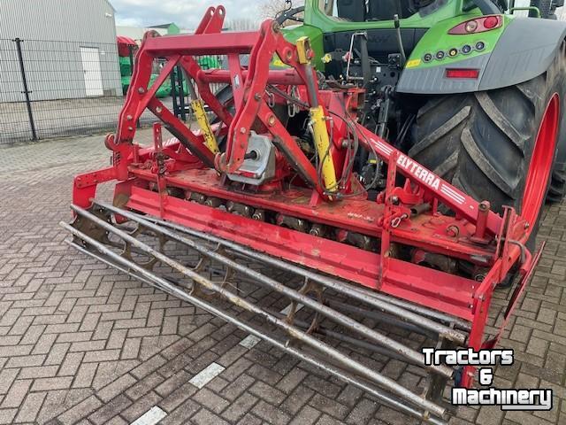 Kreiselegge Lely rotorkopeg 35 met openrol en hydraulische hef