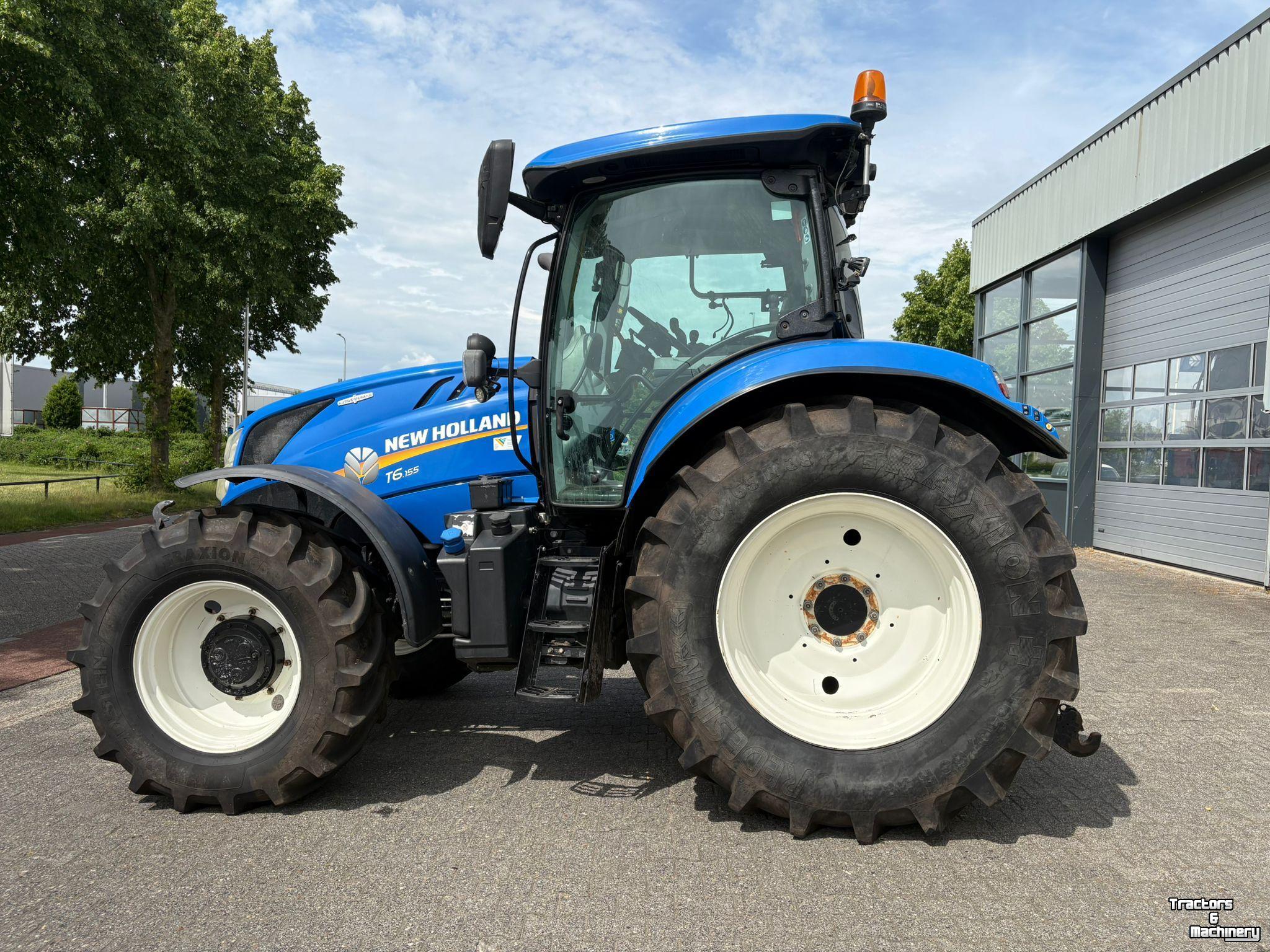 Schlepper / Traktor New Holland T6.155 AutoCommand