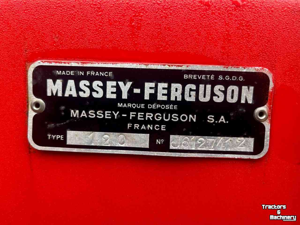 Pressen Massey Ferguson 120