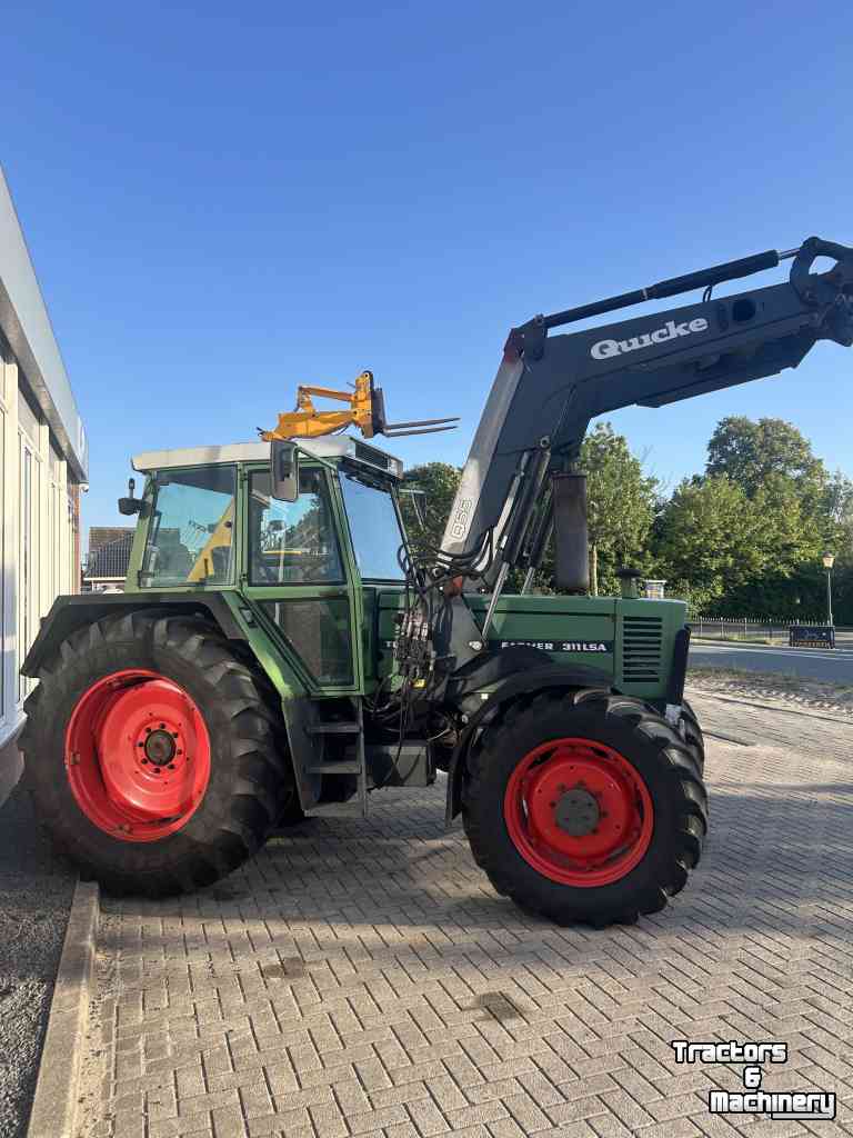 Schlepper / Traktor Fendt FARMER 311LSA TURBOMATIK