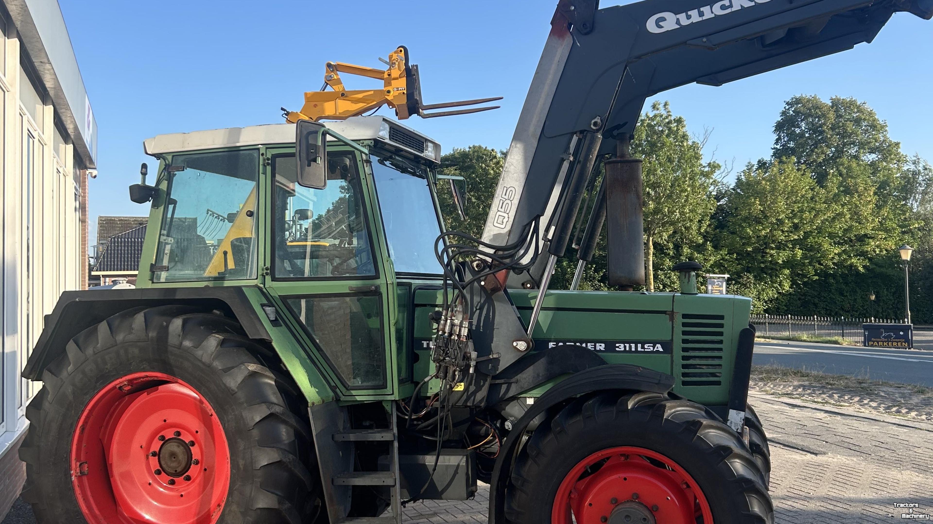 Schlepper / Traktor Fendt Fendt FARMER 311LSA TURBOMATIK