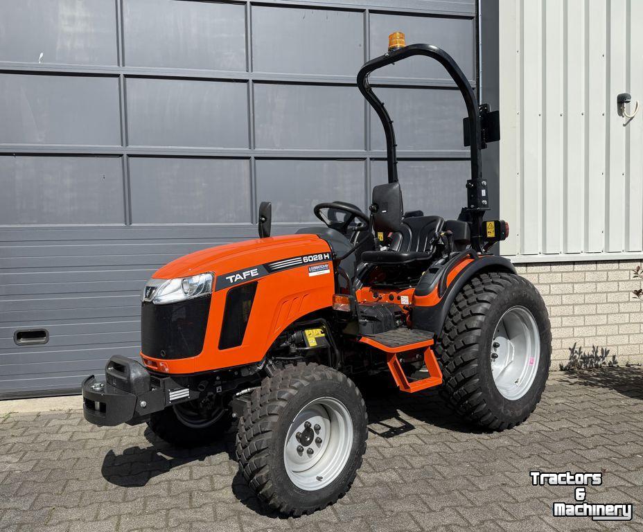 Obsttraktor TAFE Tafe 6028H HST compact tractor | trekker